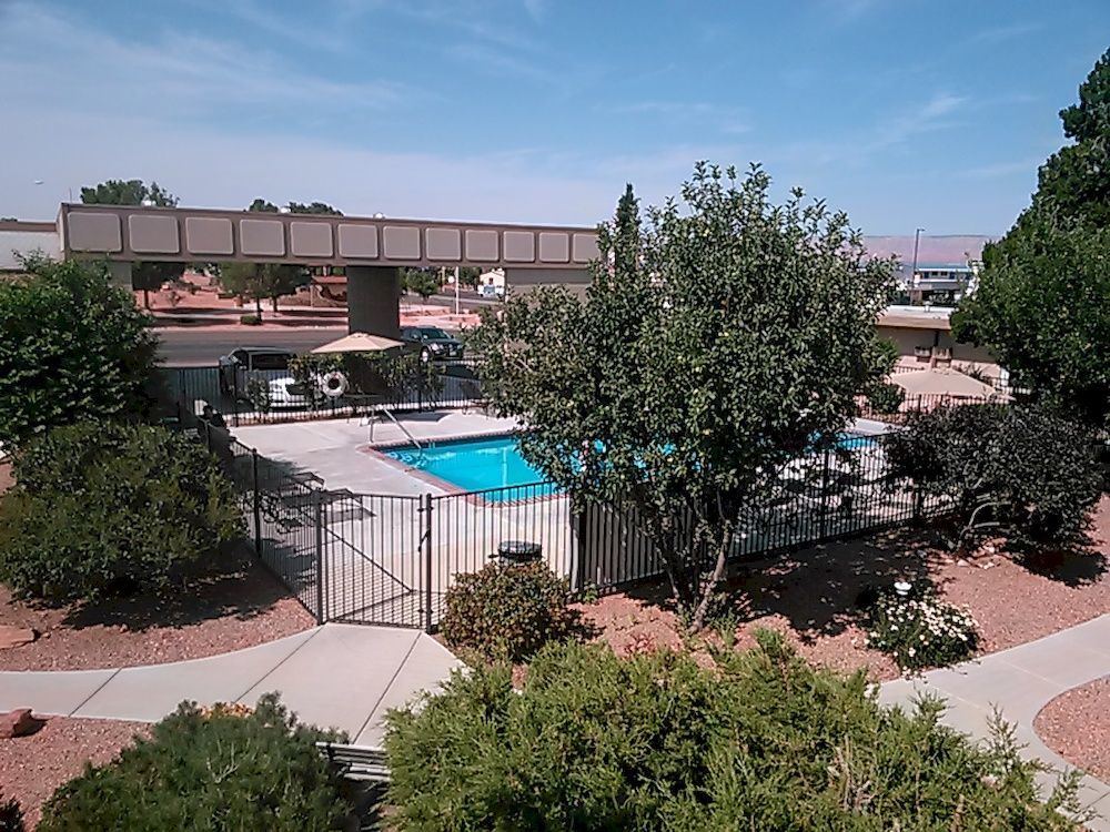 Lake Powell Canyon Inn ページ エクステリア 写真