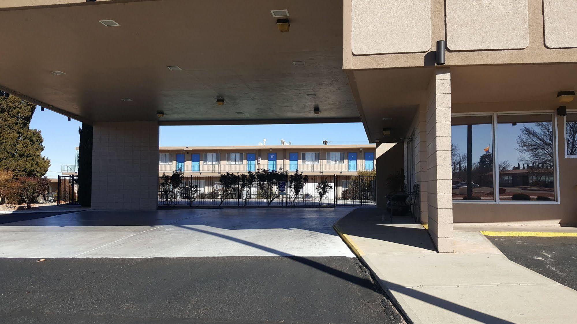 Lake Powell Canyon Inn ページ エクステリア 写真